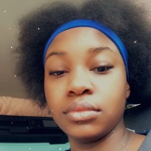 Meet your Posher, Amari